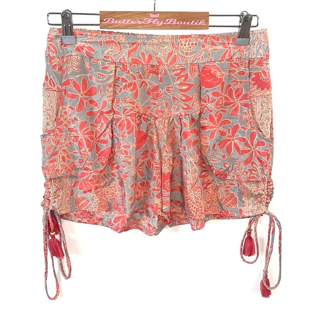 RAGA Embroidered Floral Boho Festival Tassel Cream Red Shorts‎ Size Small
